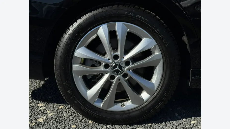 MERCEDES-BENZ C Klasa -