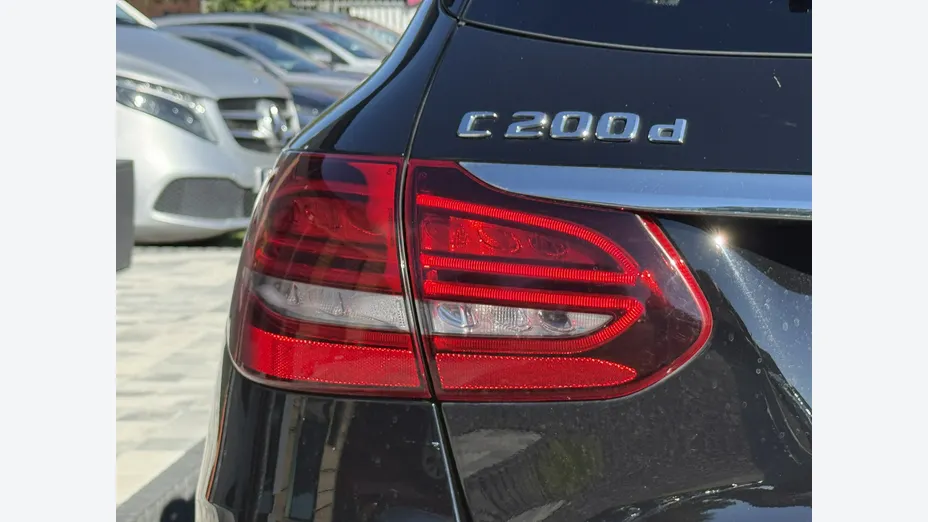 MERCEDES-BENZ C Klasa -