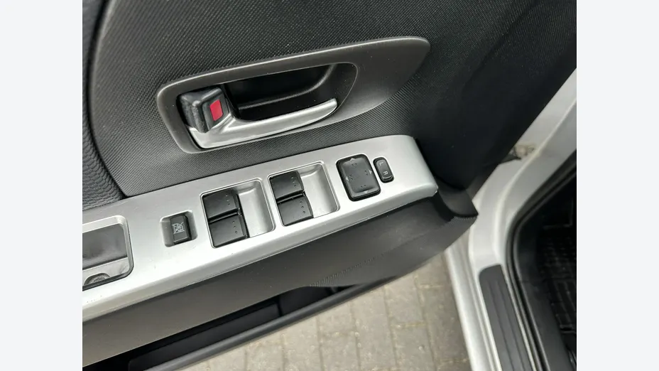 MAZDA 5 -