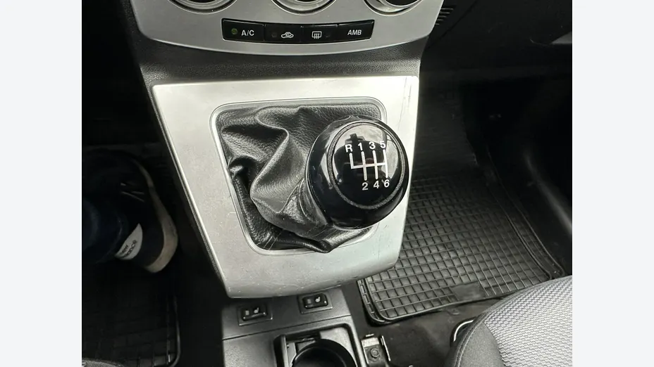 MAZDA 5 -