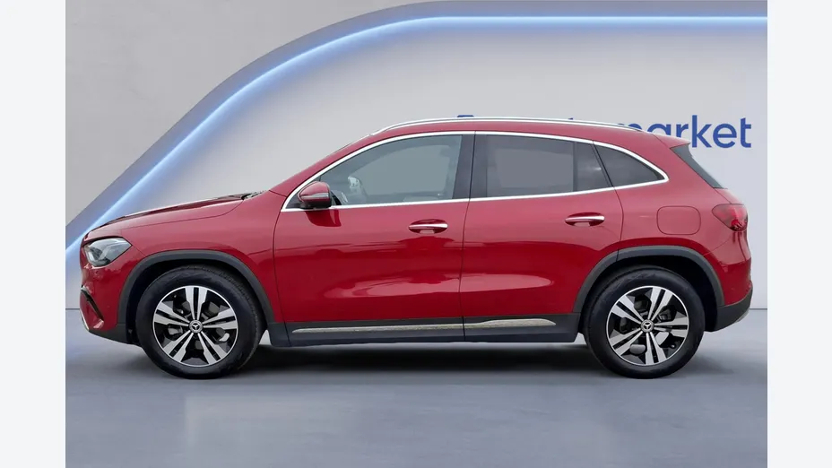 MERCEDES-BENZ GLA GLA 200 mHEV Progressive 7G-DCT