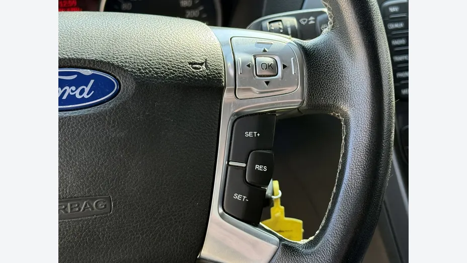 FORD Mondeo -