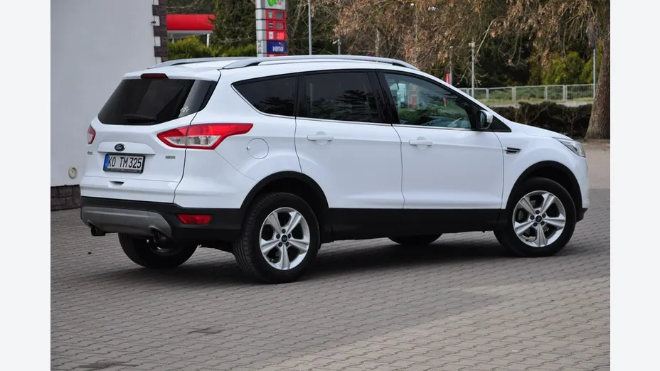 FORD Kuga -