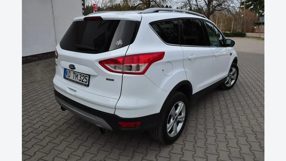 FORD Kuga -