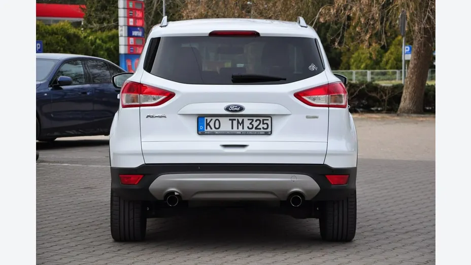 FORD Kuga -