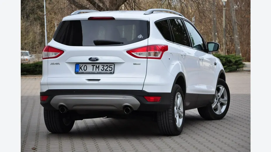 FORD Kuga -