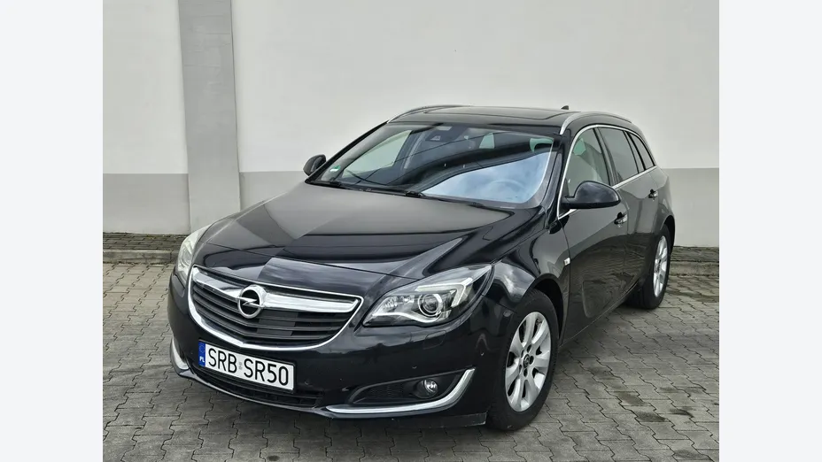 OPEL Insignia -