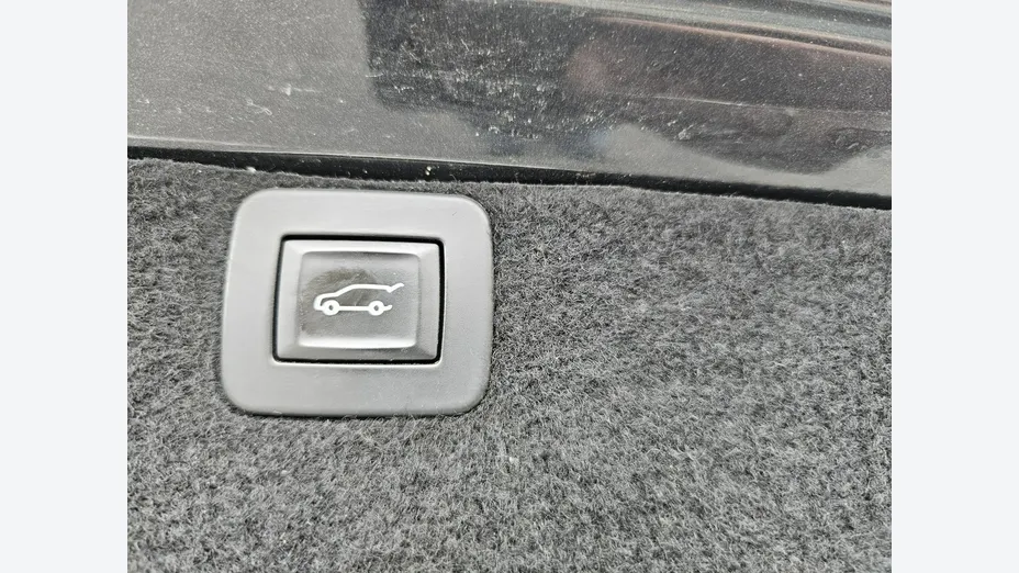 OPEL Insignia -
