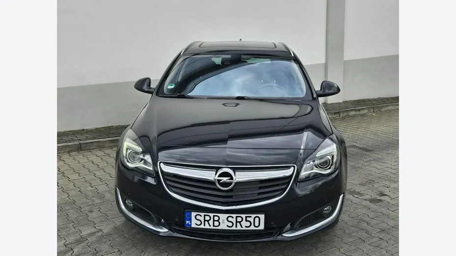 OPEL Insignia -