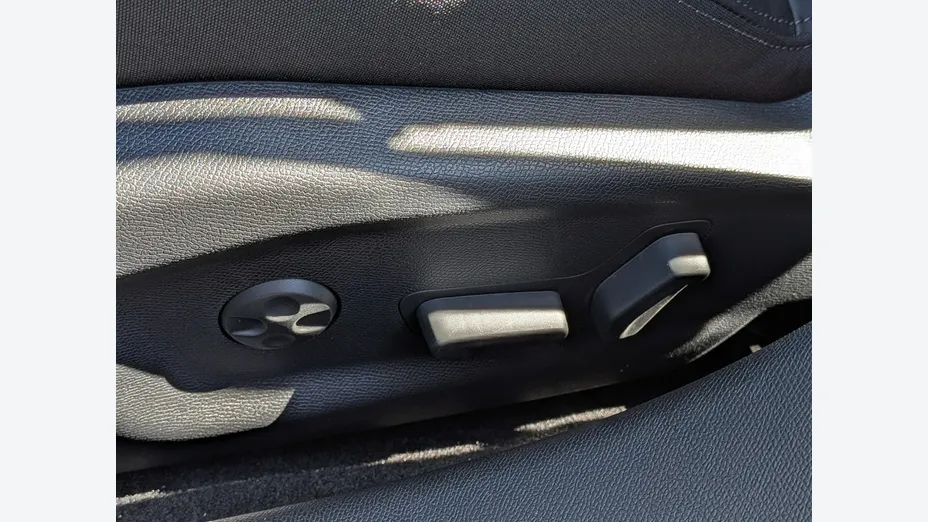 PEUGEOT 308 -