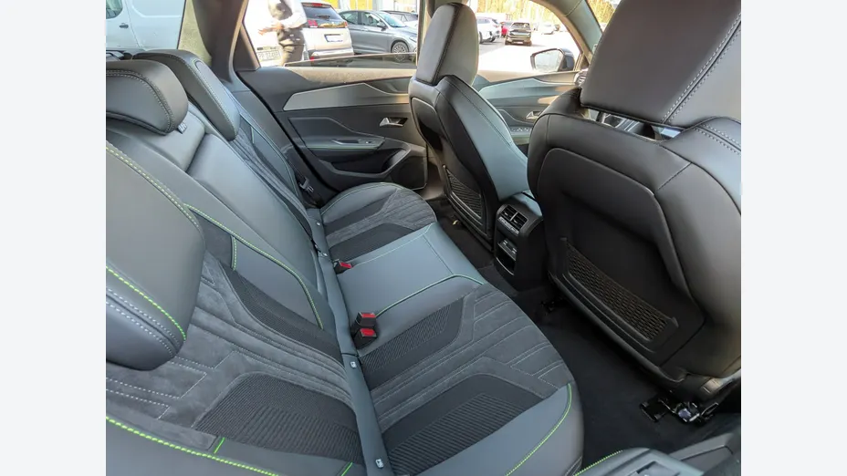 PEUGEOT 308 -