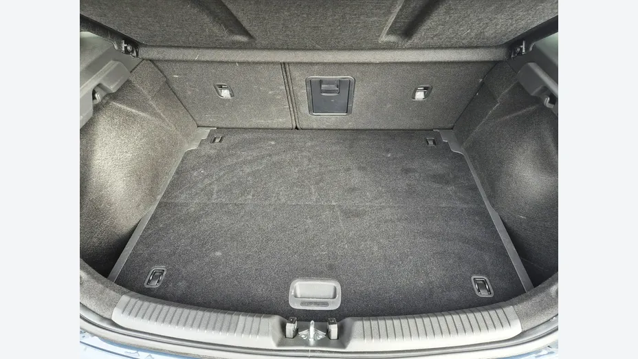 HYUNDAI i30 -