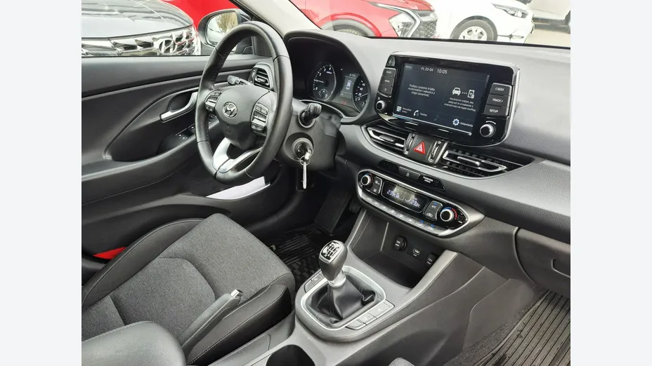 HYUNDAI i30 -