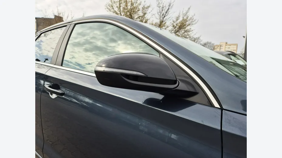 HYUNDAI i30 -