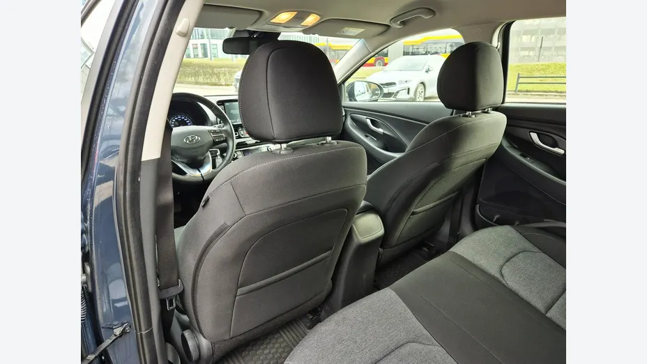 HYUNDAI i30 -