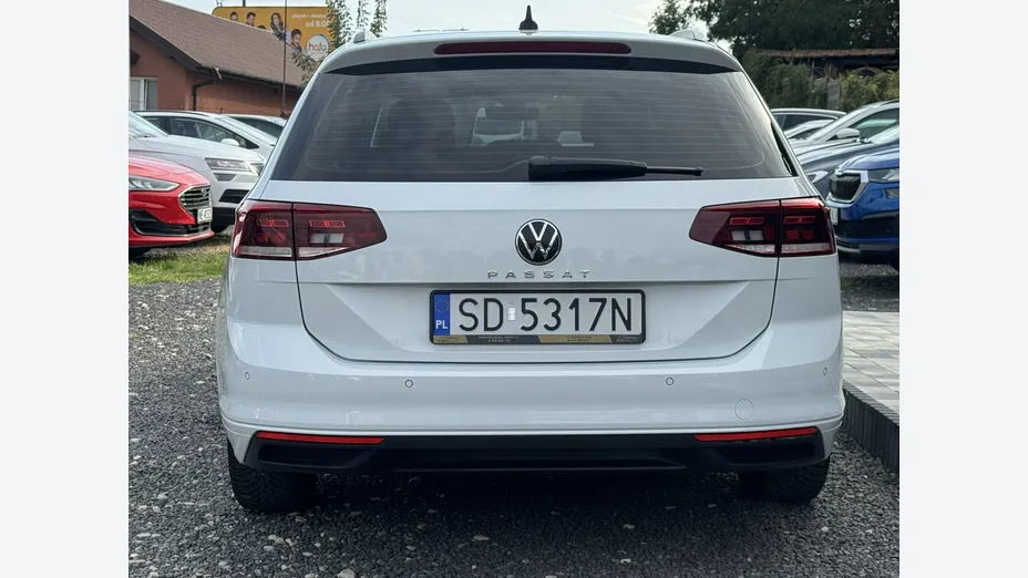 VOLKSWAGEN Passat -