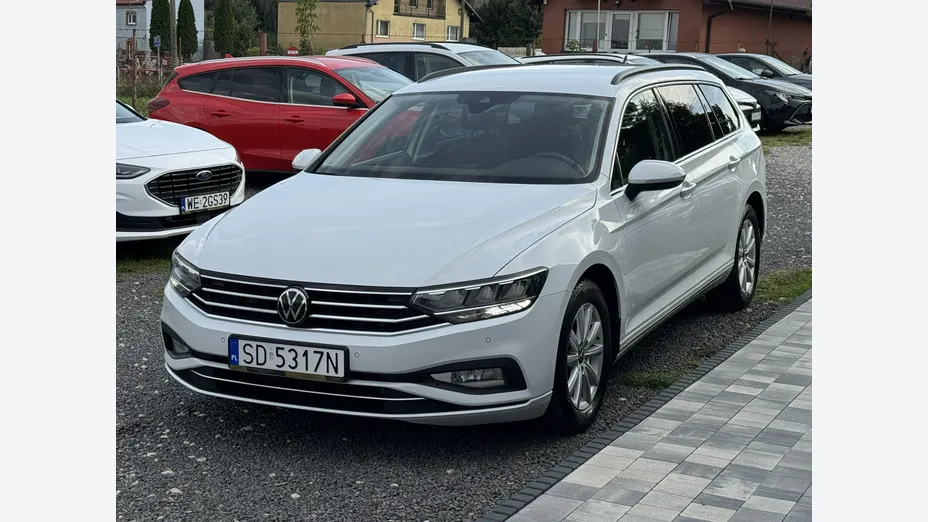 VOLKSWAGEN Passat -