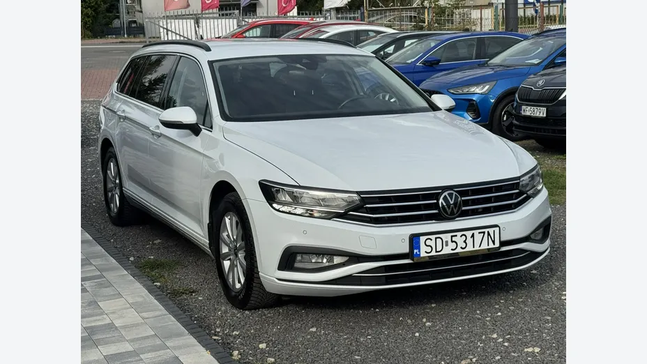 VOLKSWAGEN Passat -