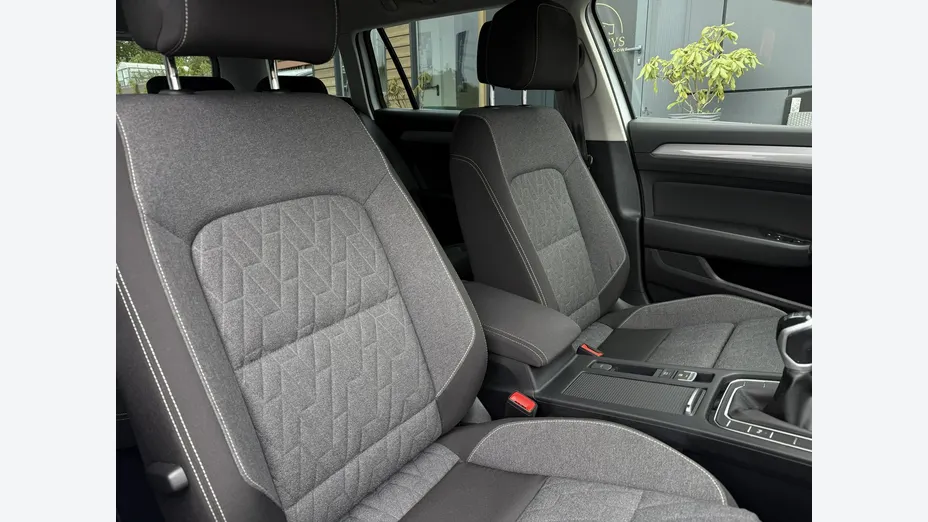 VOLKSWAGEN Passat -