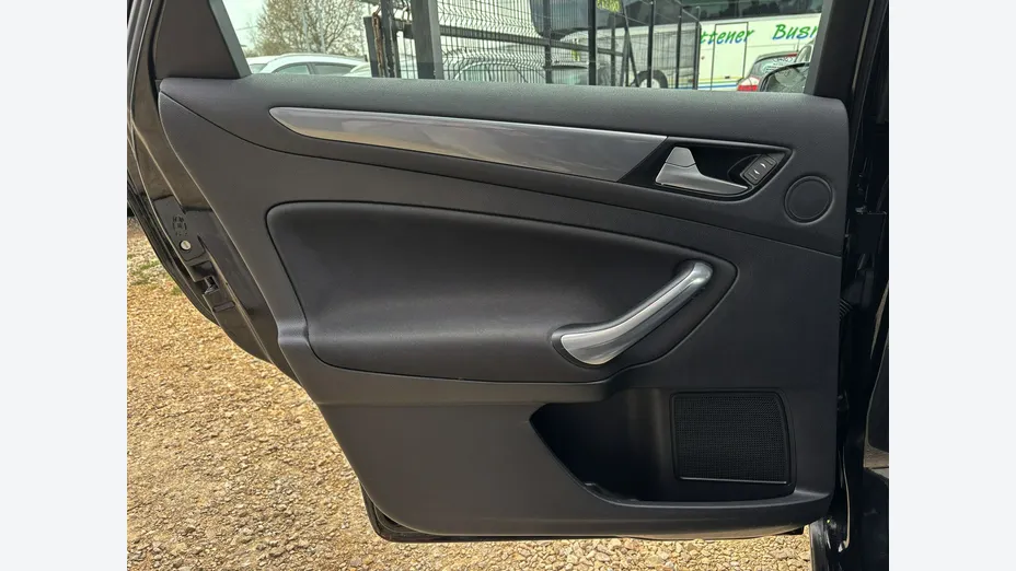 FORD Mondeo -