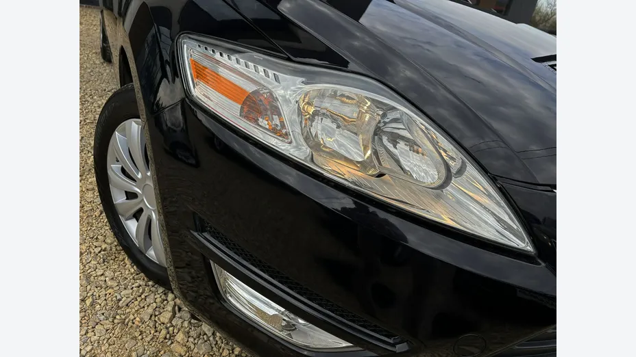 FORD Mondeo -