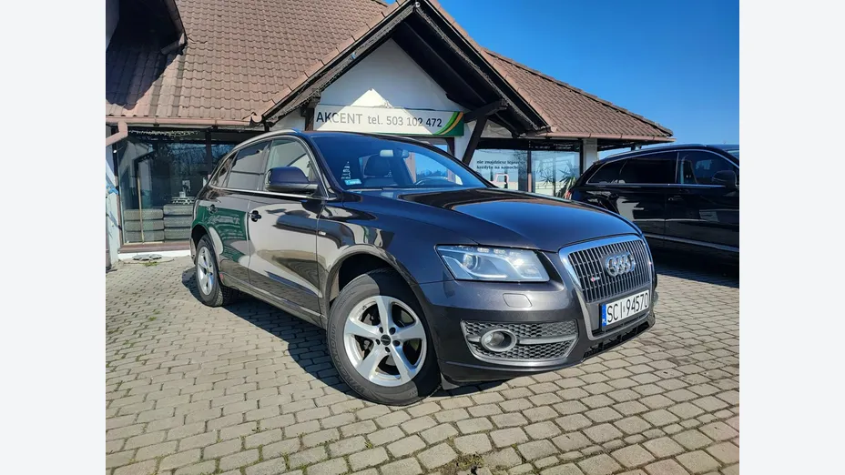 AUDI Q5 -