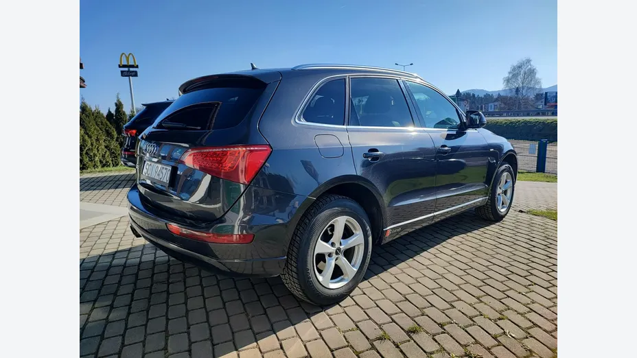 AUDI Q5 -