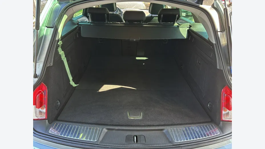 OPEL Insignia -