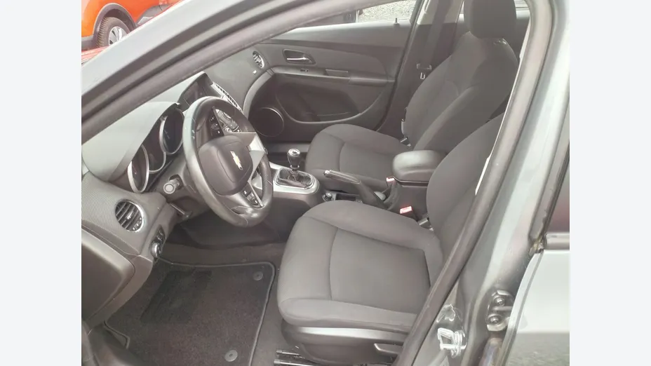 CHEVROLET Cruze -