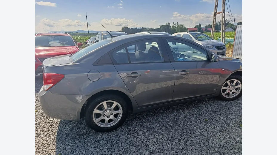 CHEVROLET Cruze -