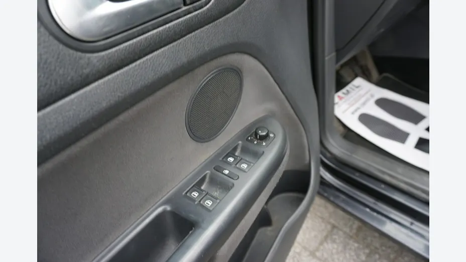 VOLKSWAGEN Golf Plus -