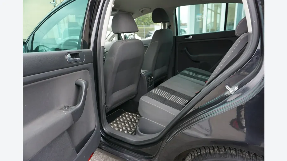 VOLKSWAGEN Golf Plus -