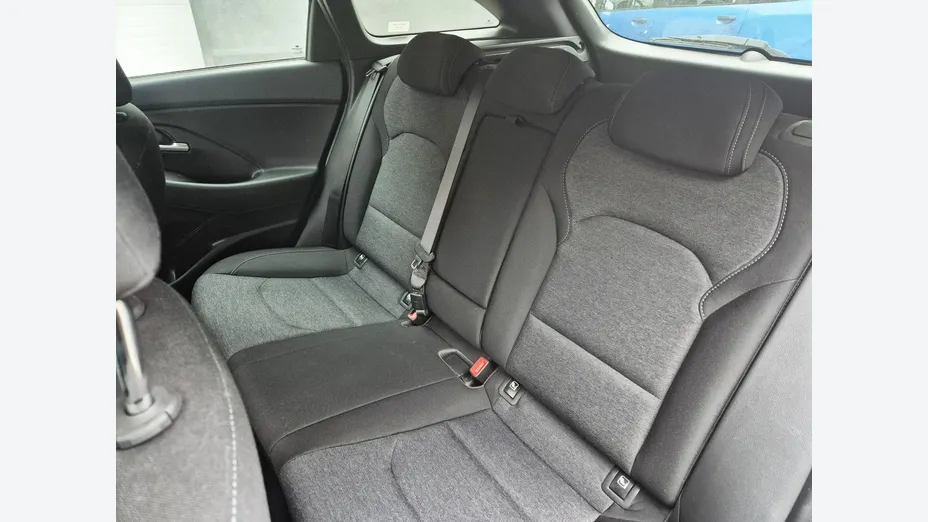 HYUNDAI i30 -