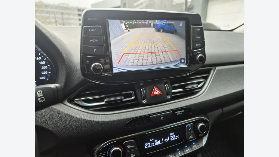 HYUNDAI i30 -