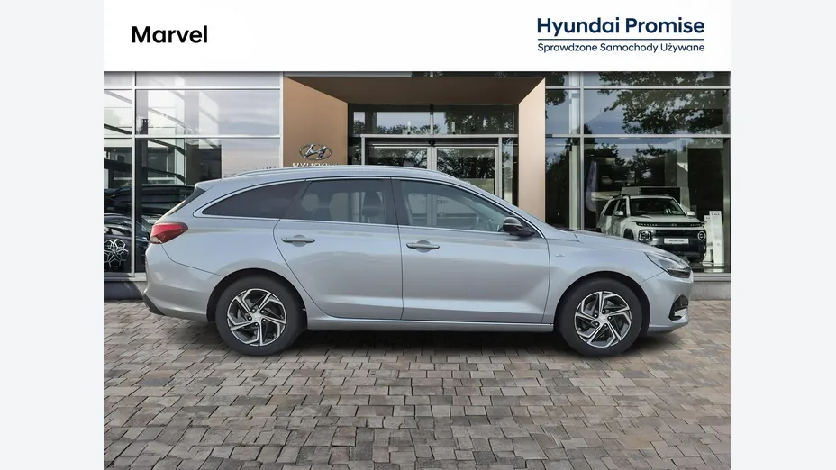 HYUNDAI i30 -