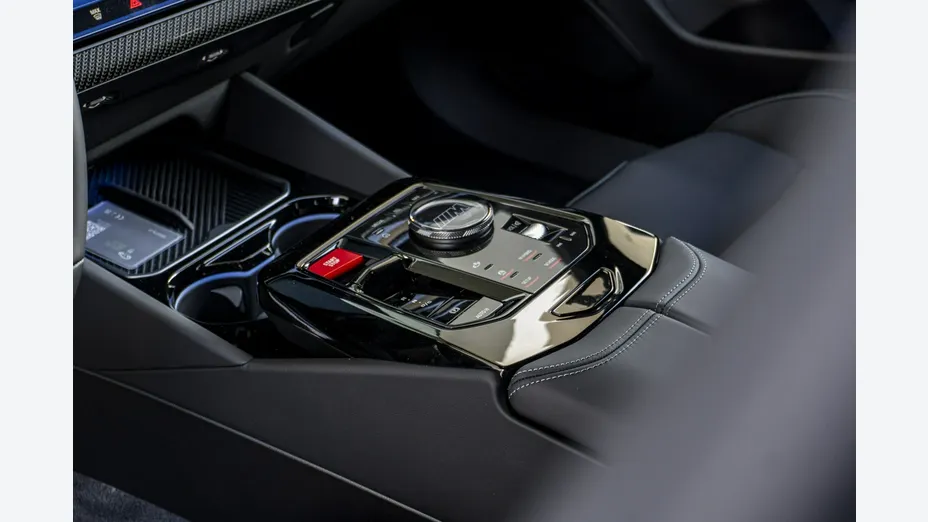 BMW M5 -