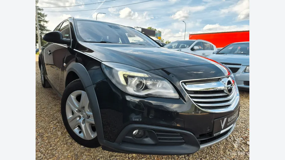 OPEL Insignia -