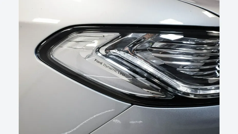 FORD Mondeo -