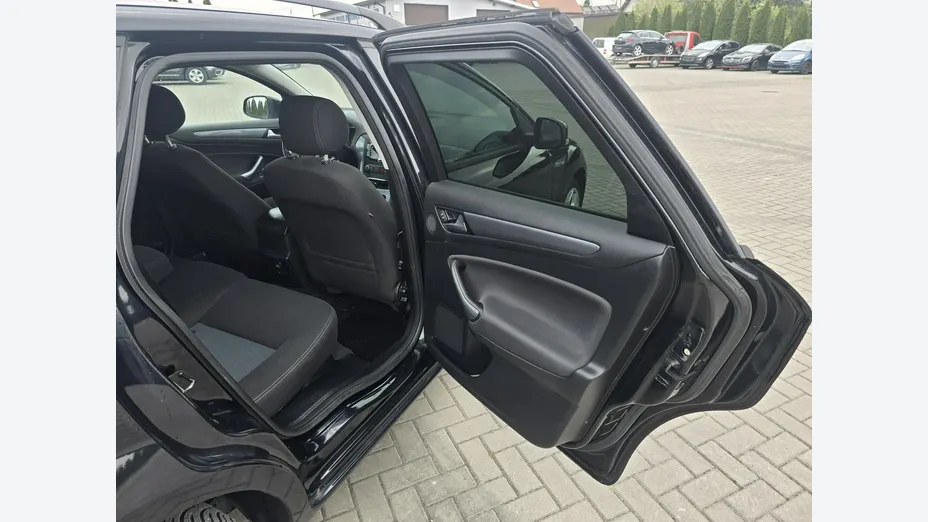 FORD Mondeo -
