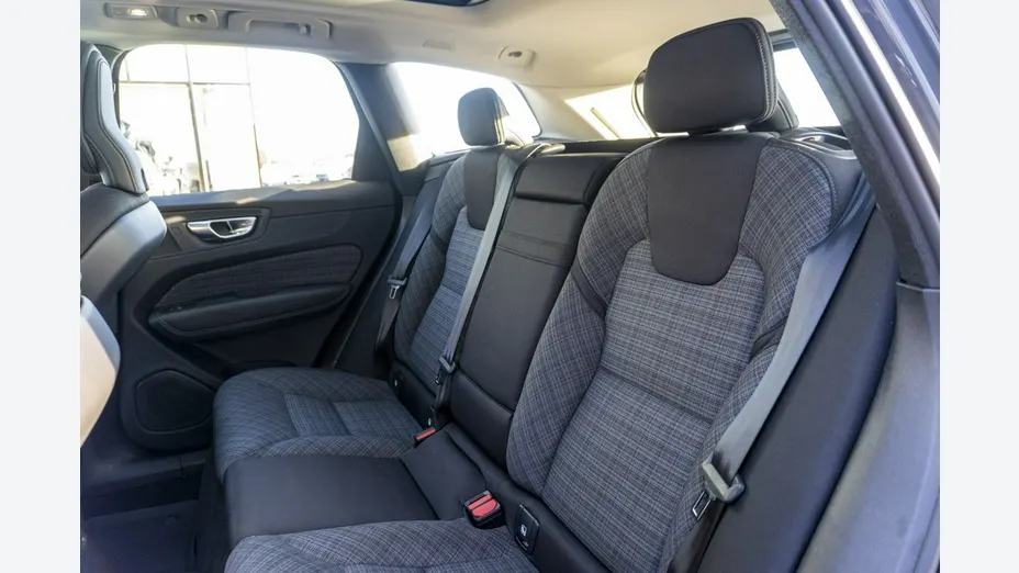 VOLVO XC60 -