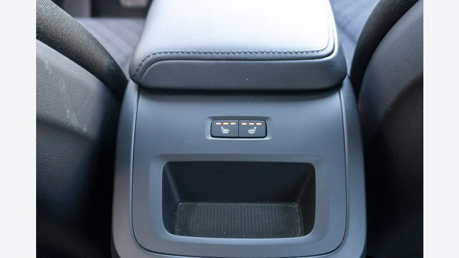 VOLVO XC60 -