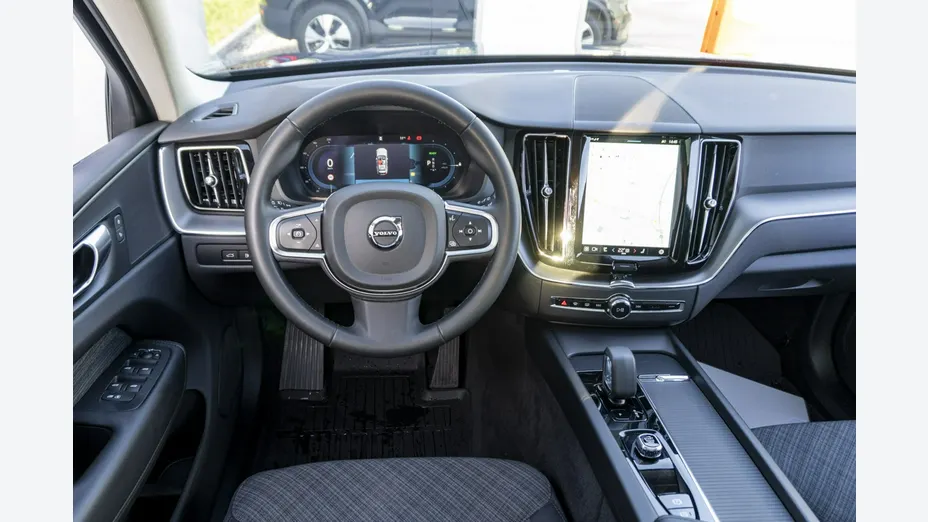 VOLVO XC60 -