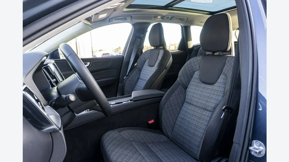VOLVO XC60 -