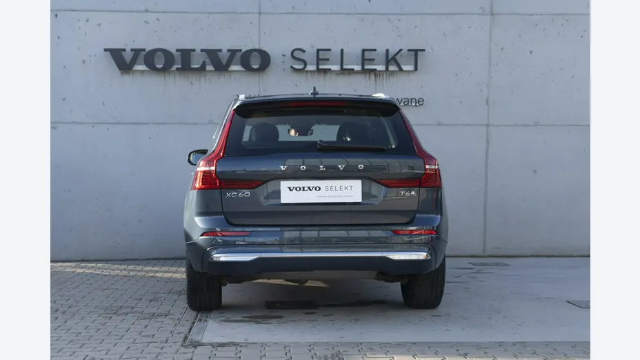 VOLVO XC60 -