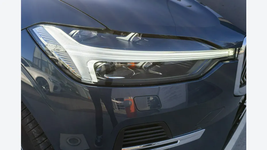 VOLVO XC60 -