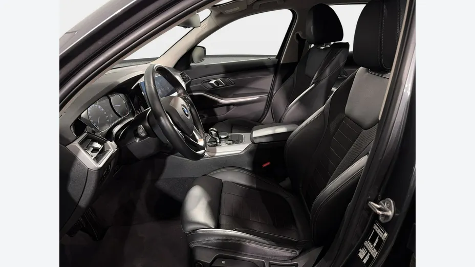 BMW Seria 3 318d aut