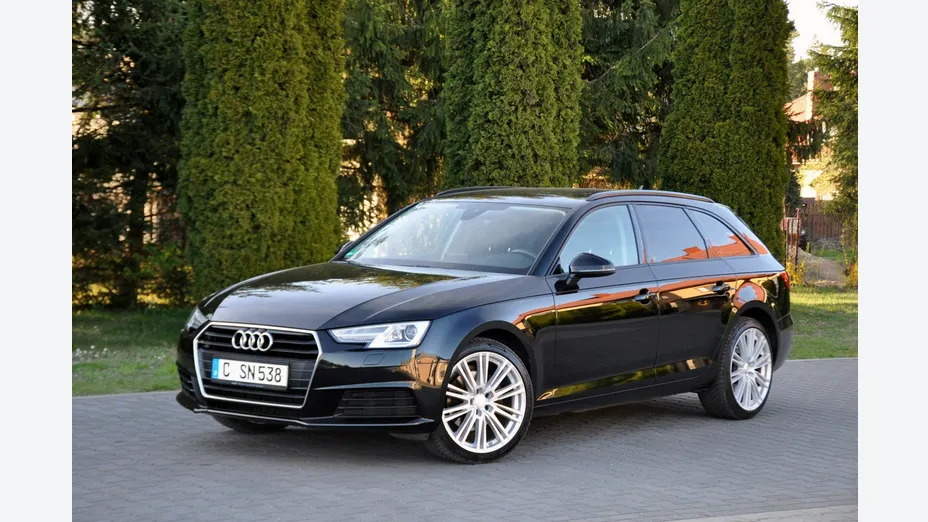 AUDI A4 -