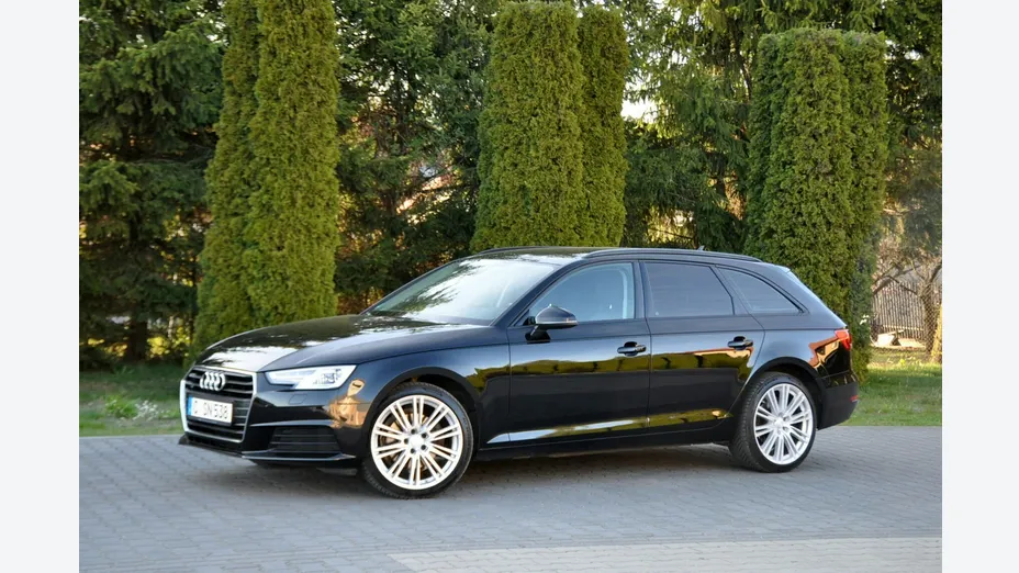 AUDI A4 -
