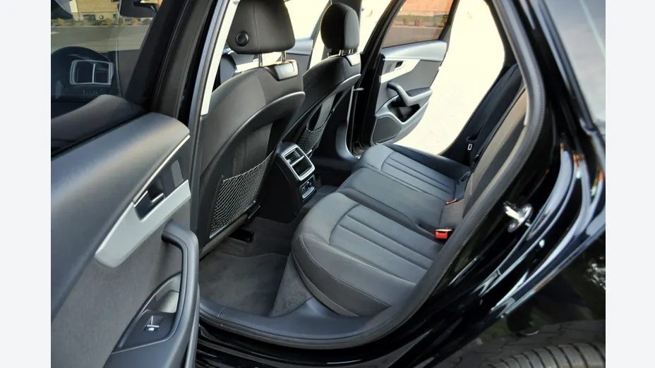 AUDI A4 -