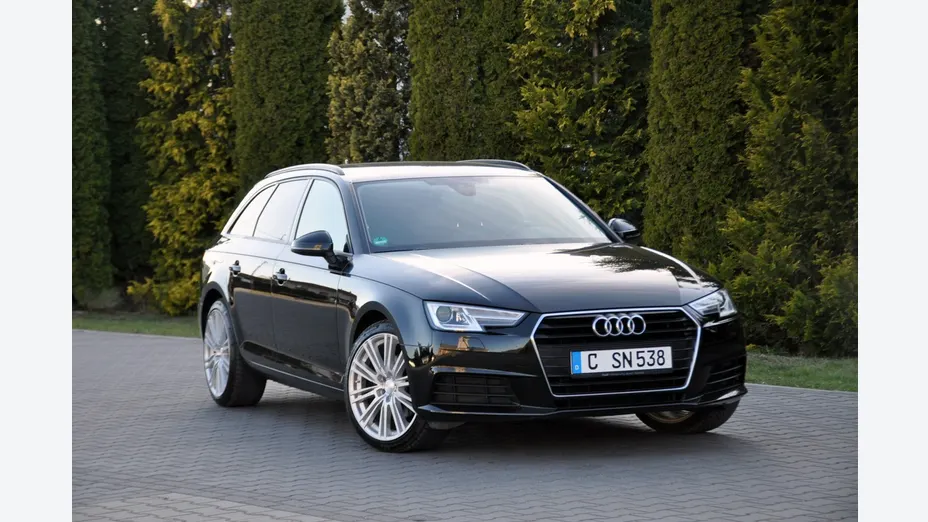 AUDI A4 -